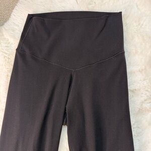 Offline - Aerie- Sleek Black High-Rise Leggings - women’s small